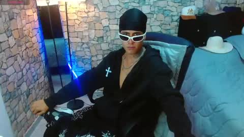 Bastian online show from April 21, 9:06 pm