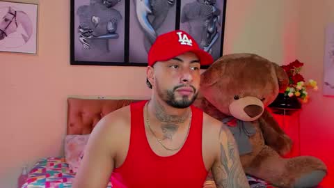 bastian_jones1 online show from February 2, 9:13 pm