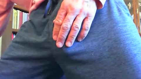 BateBro13 online show from April 25, 2:14 pm