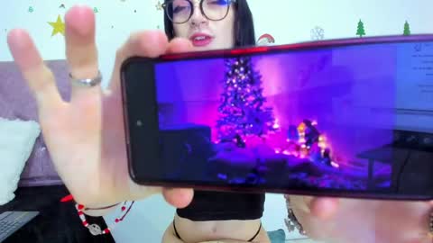    online show from December 19, 8:02 pm