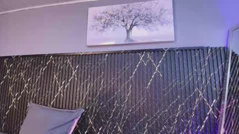    online show from October 12, 2:54 am