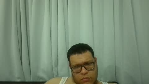 Snapshot of batman2430 chatting on February 27, 6:40 am brian online show from February 27, 6:40 am