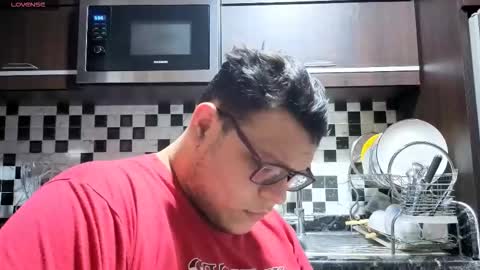 Snapshot of batman2430 chatting on October 26, 12:16 am brian online show from October 26, 12:16 am