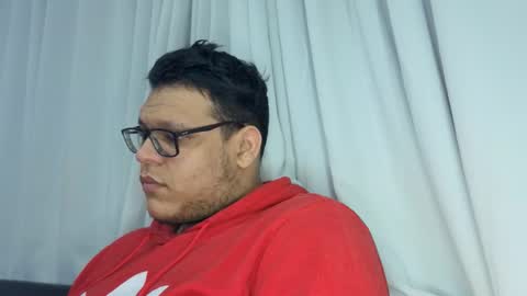 Snapshot of batman2430 chatting on October 30, 6:52 pm brian online show from October 30, 6:52 pm