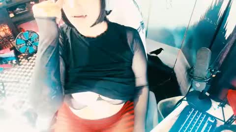 Snapshot of batstarial chatting on October 7, 6:54 am Audrey online show from October 7, 6:54 am