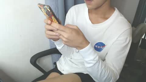 Snapshot of baxter_bab chatting on January 29, 12:01 am Lf Babe online show from January 29, 12:01 am