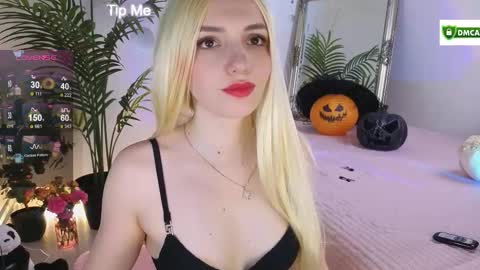 Kris online show from October 31, 2:40 pm