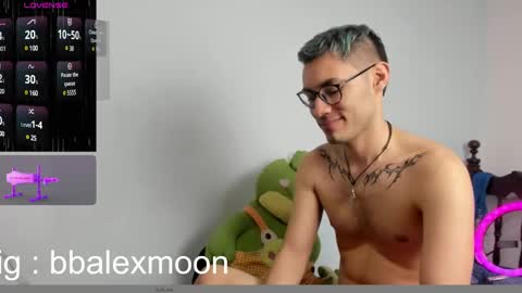 alex independent model   ig bbalexmoon online show from December 25, 4:00 pm