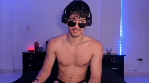 Valentino online show from January 10, 9:53 pm