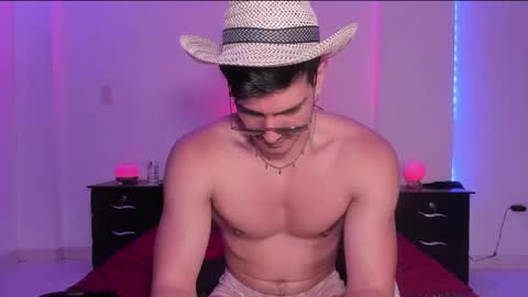 Valentino online show from February 22, 12:38 am