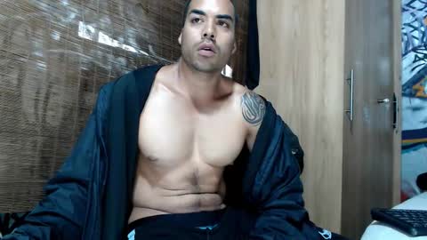 Justin online show from November 12, 3:34 pm