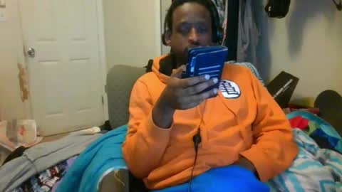 rocker n queen online show from December 8, 5:44 pm