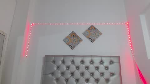 Andrew  online show from December 4, 7:11 pm