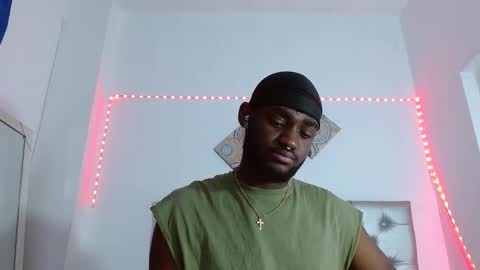 Andrew  online show from December 17, 8:04 pm