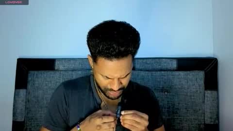 john online show from November 7, 4:12 am