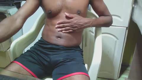 Snapshot of bbcbrazilianboy chatting on November 19, 10:59 am bbcbrazilianboy online show from November 19, 10:59 am