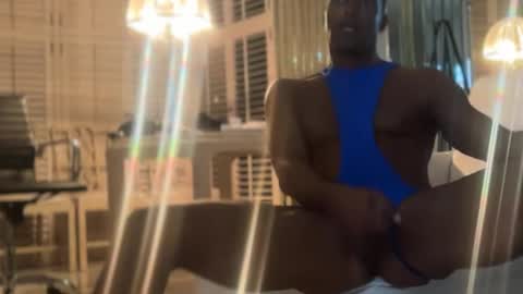 305BBC online show from November 3, 10:49 am