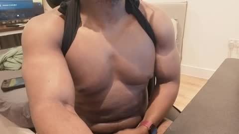 bbcthomas123112 online show from April 19, 7:27 pm