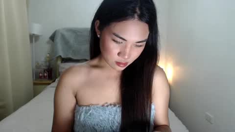 Snapshot of bbghur22 chatting on November 13, 2:43 am sweetsy online show from November 13, 2:43 am