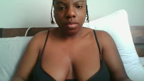 bbgirl0223 online show from April 7, 1:00 pm