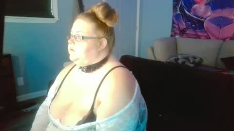 Snapshot of bbwgamergirl93 chatting on September 25, 2:54 pm bbwgamergirl93 online show from September 25, 2:54 pm