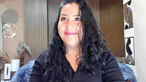 Snapshot of bbwluxurymuse chatting on May 28, 11:40 am bbwluxurymuse online show from May 28, 11:40 am