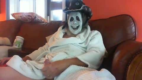 Snapshot of bbwlvr16 chatting on October 31, 6:31 pm bbwlvr16 online show from October 31, 6:31 pm