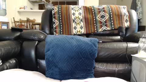 Julie online show from February 10, 11:13 pm