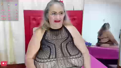 Snapshot of bbwsalome chatting on September 12, 8:42 pm Salome online show from September 12, 8:42 pm