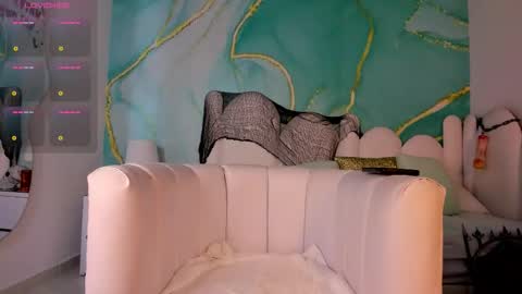 Alexxa online show from October 21, 11:44 am