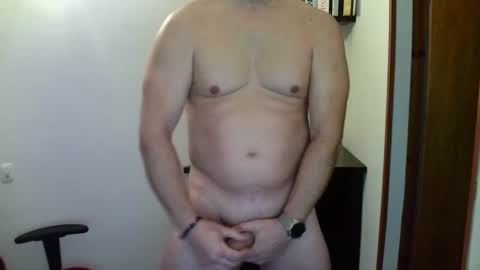 Snapshot of bcndan chatting on December 3, 5:45 pm bcndan online show from December 3, 5:45 pm