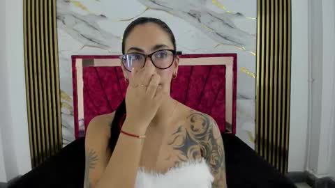 daniela villamizar online show from November 6, 2:07 pm