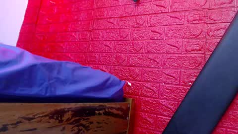 Snapshot of bdsmforever18 chatting on November 20, 2:01 am rever online show from November 20, 2:01 am