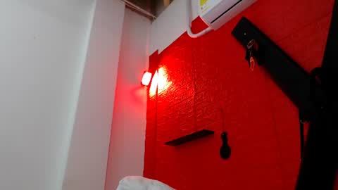 Snapshot of bdsmforever18 chatting on July 21, 1:41 am rever online show from July 21, 1:41 am
