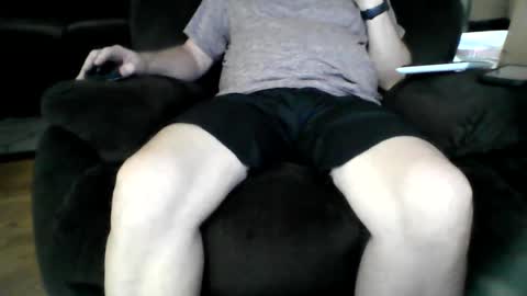 Snapshot of beachguy38 chatting on August 8, 12:07 pm beachguy38 online show from August 8, 12:07 pm