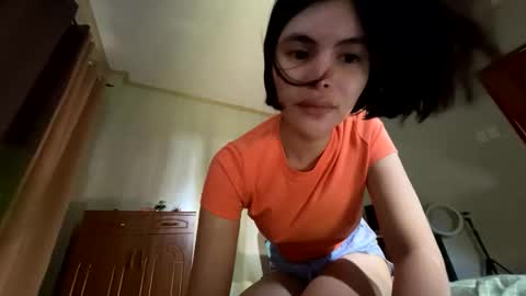 Snapshot of beagarza chatting on October 13, 1:05 am Miss B online show from October 13, 1:05 am