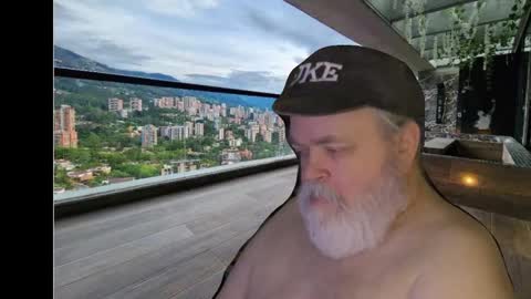 Dookie online show from December 11, 11:10 pm