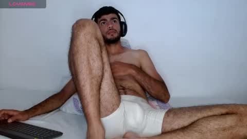 Snapshot of bear_97s chatting on June 1, 2:46 am Pipe online show from June 1, 2:46 am
