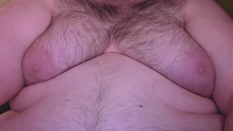 Snapshot of bear_man_oi chatting on July 12, 11:23 am bear_man_oi online show from July 12, 11:23 am