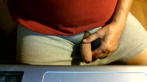 Snapshot of bearacuda555 chatting on September 20, 6:03 am Bruno online show from September 20, 6:03 am