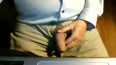 Snapshot of bearacuda555 chatting on October 8, 9:34 pm Bruno online show from October 8, 9:34 pm