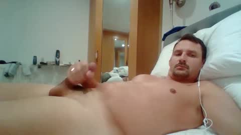 Snapshot of bearboudior chatting on April 29, 4:33 pm bearboudior online show from April 29, 4:33 pm