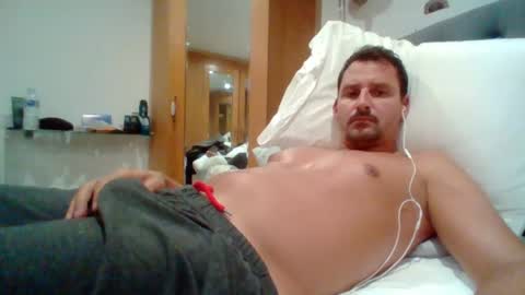 Snapshot of bearboudior chatting on June 16, 1:58 pm bearboudior online show from June 16, 1:58 pm