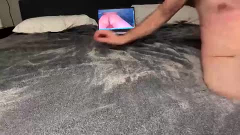 Snapshot of beard_papa chatting on November 16, 5:13 am beard_papa online show from November 16, 5:13 am