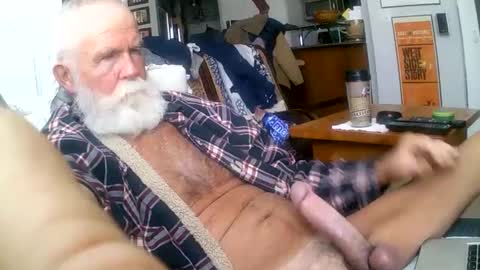 beardbushy online show from February 17, 4:15 pm