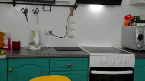 Zeus online show from April 22, 12:46 am