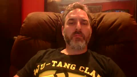 Snapshot of beardedambition chatting on September 20, 3:07 am beardedambition online show from September 20, 3:07 am