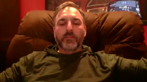 beardedambition online show from April 14, 9:10 pm