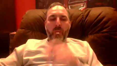 beardedambition online show from April 19, 8:33 pm