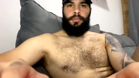 Snapshot of beardmax chatting on September 13, 6:13 am Min online show from September 13, 6:13 am